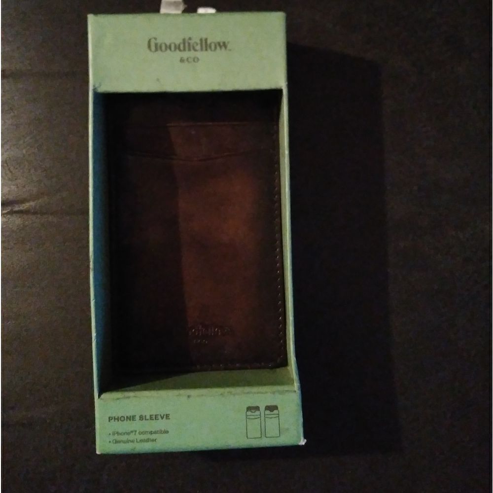 ⬇️⬇️⬇️Goodfellow & Co iPhone 7 Phone Sleeve